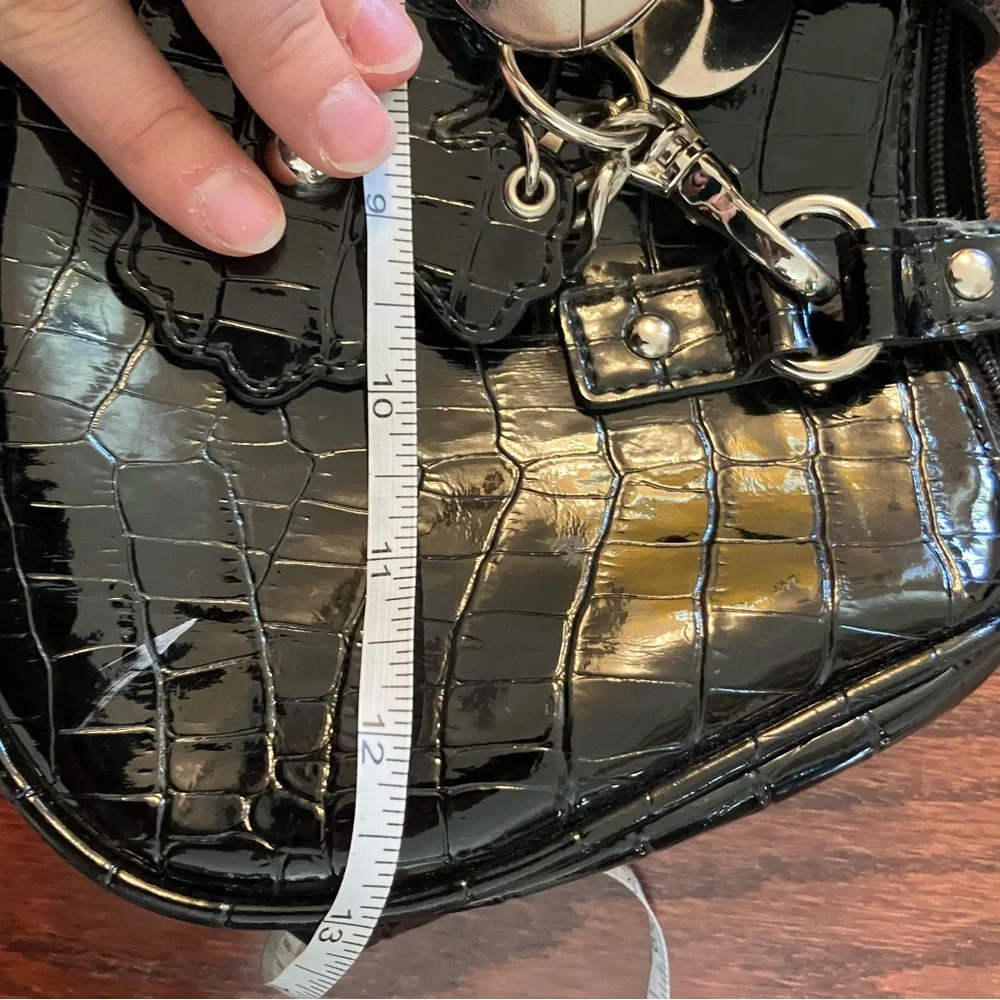 Y2K GUESS 2000s Black Croc Embossed Shoulder Bag